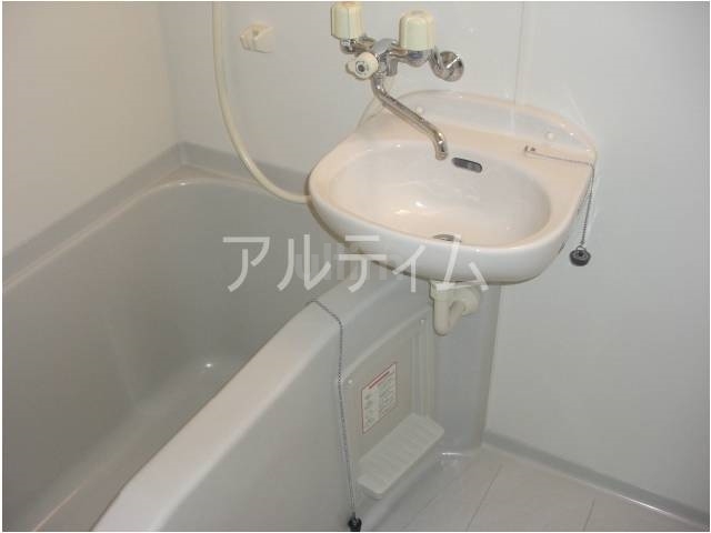 メディナ西大路２ 風呂画像