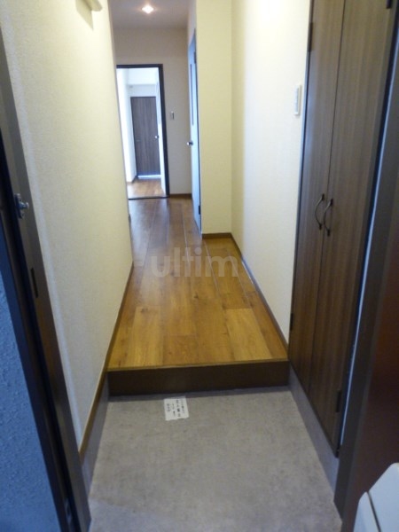 グランドメイソンセブン 玄関