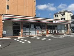 ポニーハイツ コンビニ