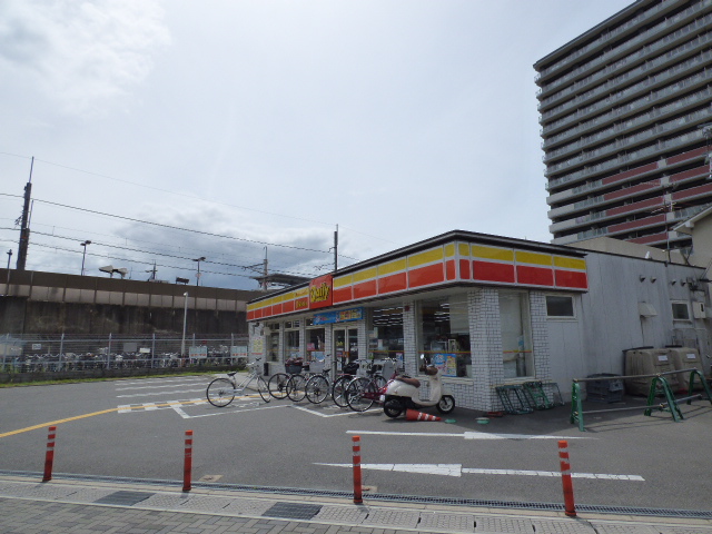 CULTI京都六地蔵 コンビニ