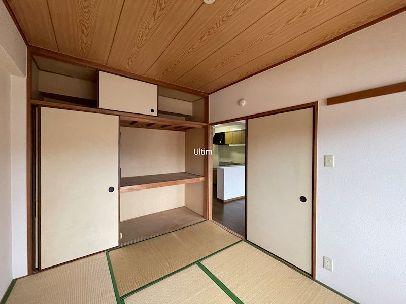 ベルヴィ西浦 収納