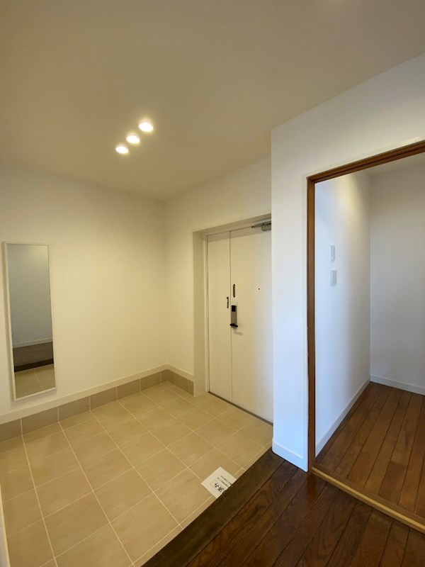 グリーンファイブ 玄関