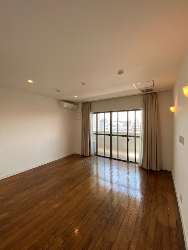 グリーンファイブ ベッドルーム