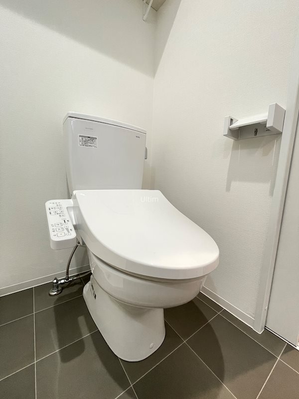 THE GARNET SUITE RESIDENCE 清水五条EAST トイレ