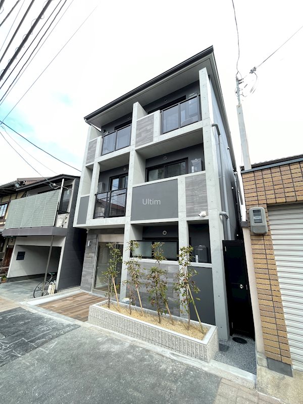 THE GARNET SUITE RESIDENCE 清水五条EAST 外観
