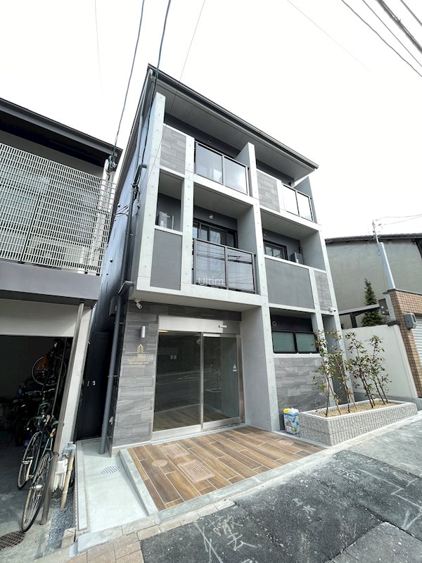 THE GARNET SUITE RESIDENCE 清水五条EAST 外観