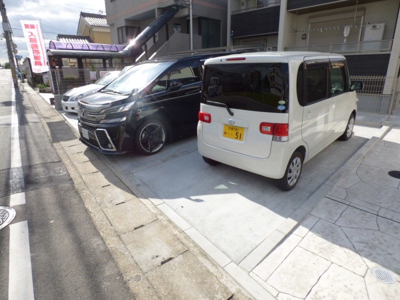 ザ・コンフォート 駐車場
