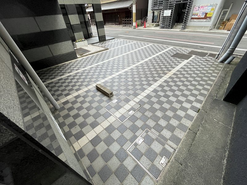 グランタック河原町五条 駐車場