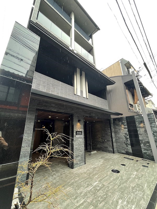 フォレスト油小路四条 外観