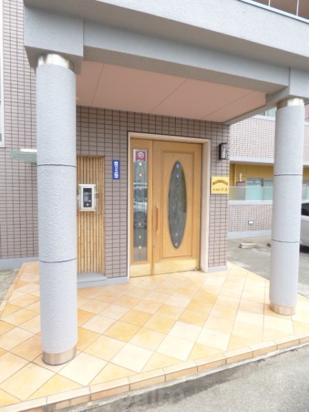 ルーミネス芦谷一番館 エントランス