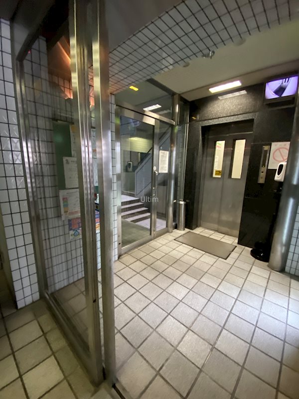 デリード河原町 エントランス