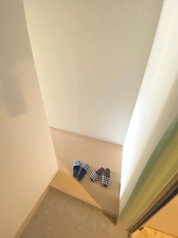HSビルヂング 玄関