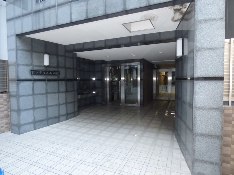 アマデウス西洞院 外観