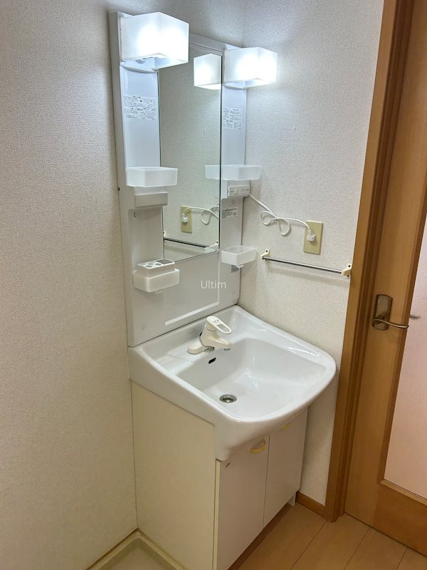 ジェルメ行伊 洗面所