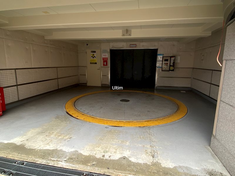 パインフィールド七条 駐車場
