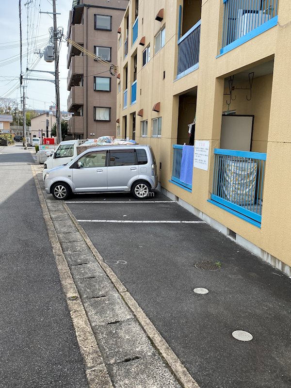 サンハイム笹野 駐車場