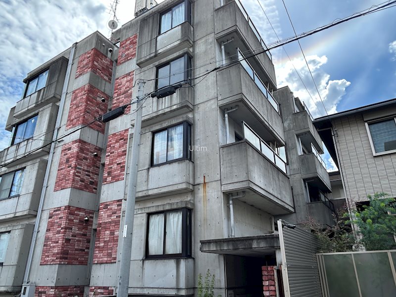 ヴィラエトワール西院 外観