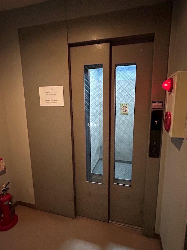 アスティ ロビー