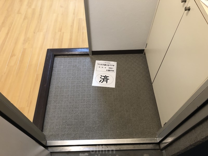グレース１６ 玄関