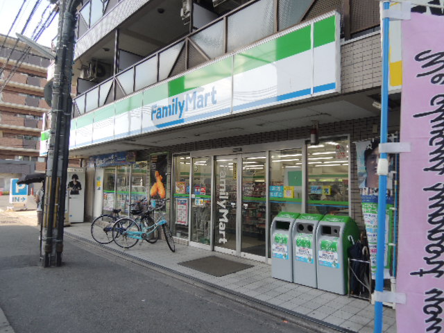 フレーヴァー深草Ⅱ コンビニ