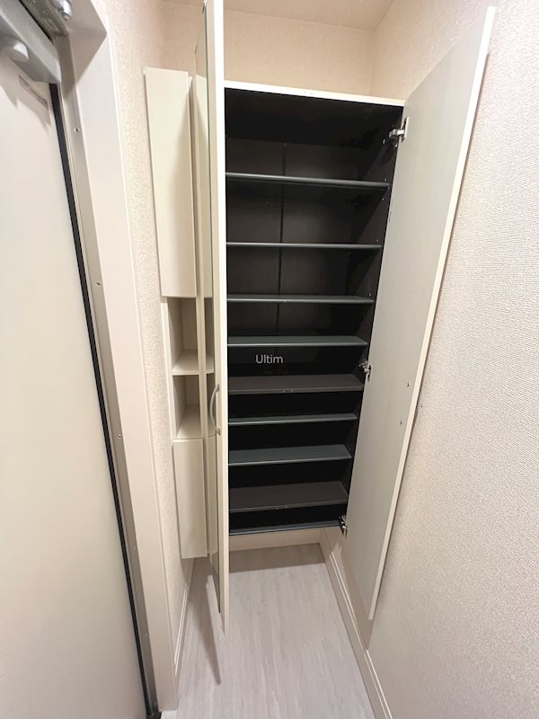 太秦レジデンスE棟 収納