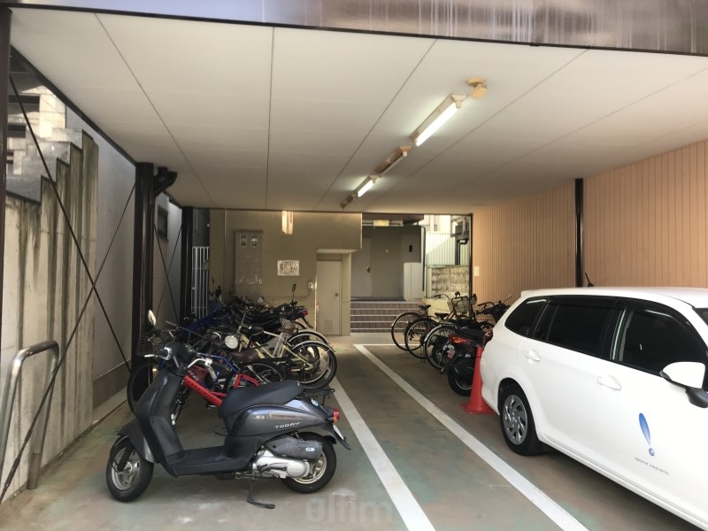 ニューシャトー西洞院 エントランス