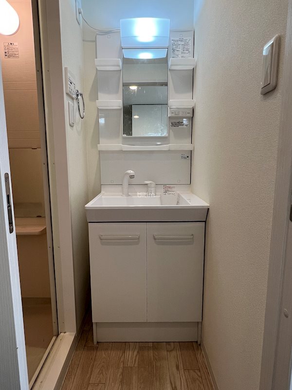 アークリード五条七本松 洗面所