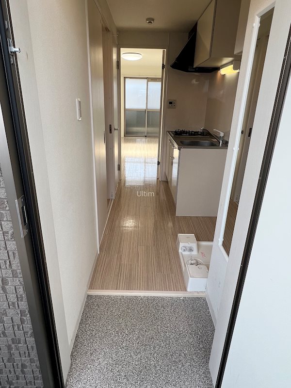 アークリード五条七本松 玄関