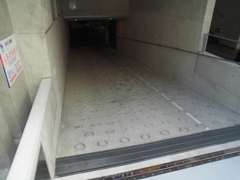 アーバンフラッツ四条西洞院 駐車場