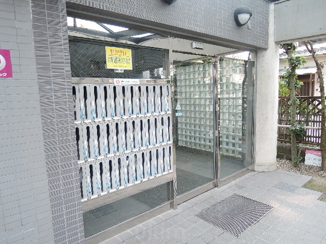 パルスピリア９１ エントランス