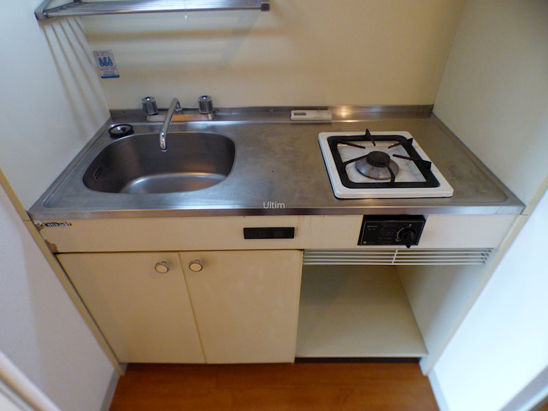 フレーヴァー深草Ⅱ キッチン