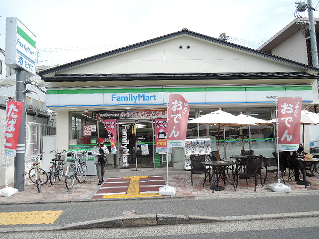 ＡＭＳ桃山 コンビニ
