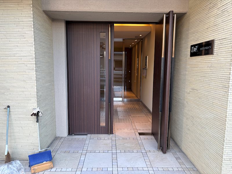 KDXレジデンス西大路 エントランス