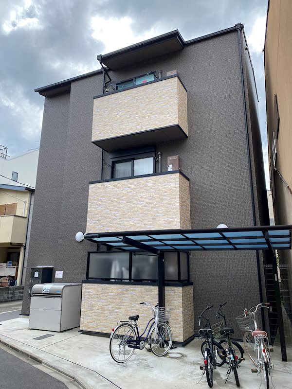 アークリード三条御前 外観