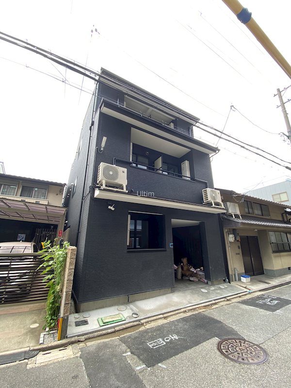 ラパン四条大宮 外観