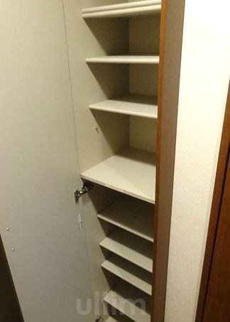 エターナルコート三条 玄関