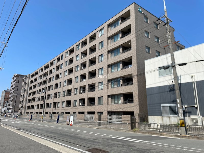 サーパスシティ西院日照町 外観