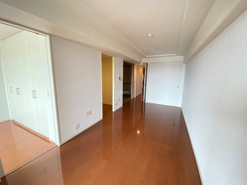 サーパスシティ西院日照町 リビング