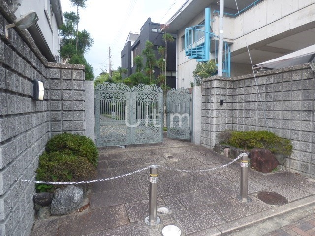 ハイツ新開 エントランス