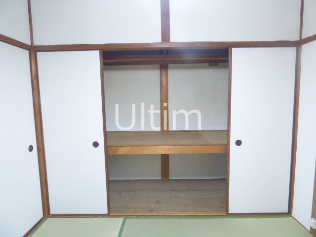 ハイツ新開 収納