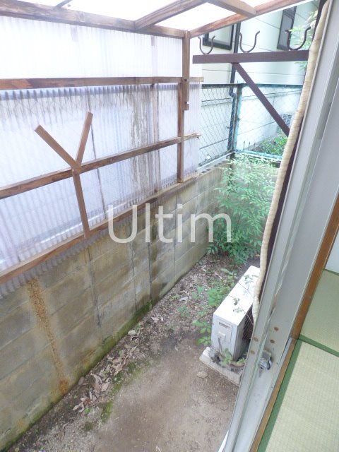 ハイツ新開 庭
