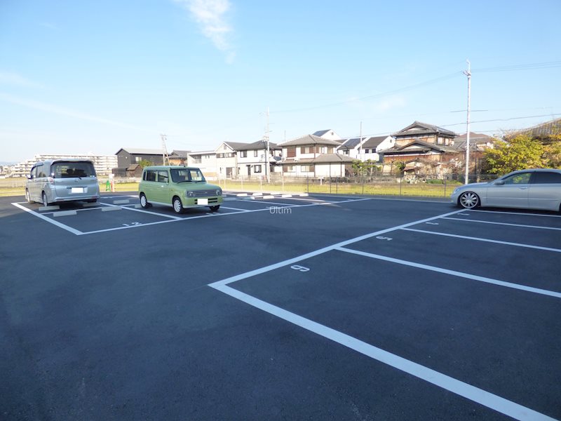 ル・シエル 駐車場