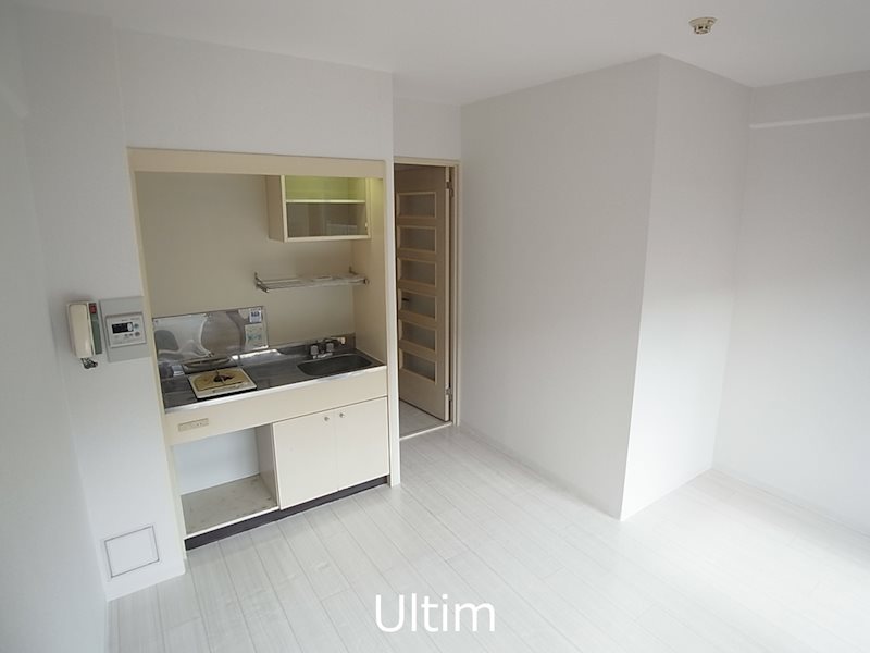 朝日プラザ深草 リビング