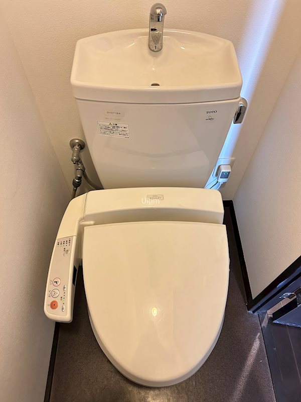 アスヴェル京都外大前 トイレ