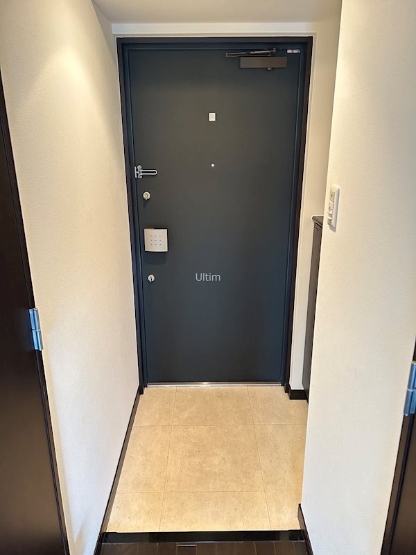 アスヴェル京都外大前 玄関