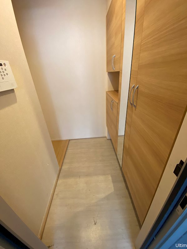 シェモワ A棟 玄関