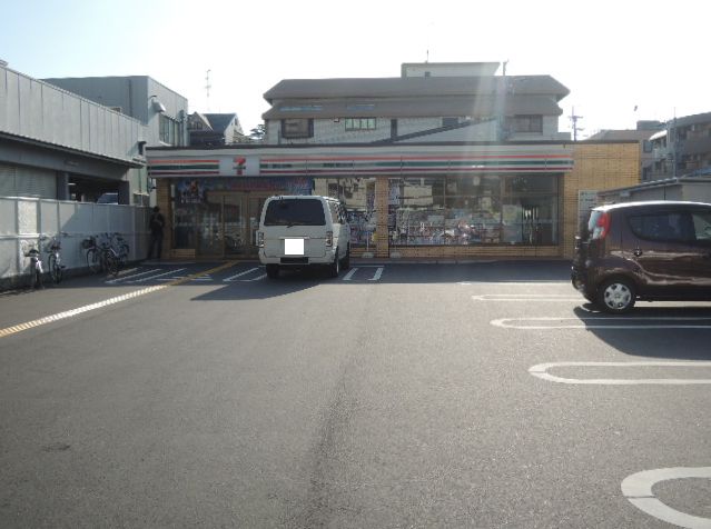 スクエア藤ノ森 コンビニ