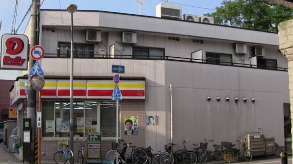 グローリーハイツ東福寺 コンビニ