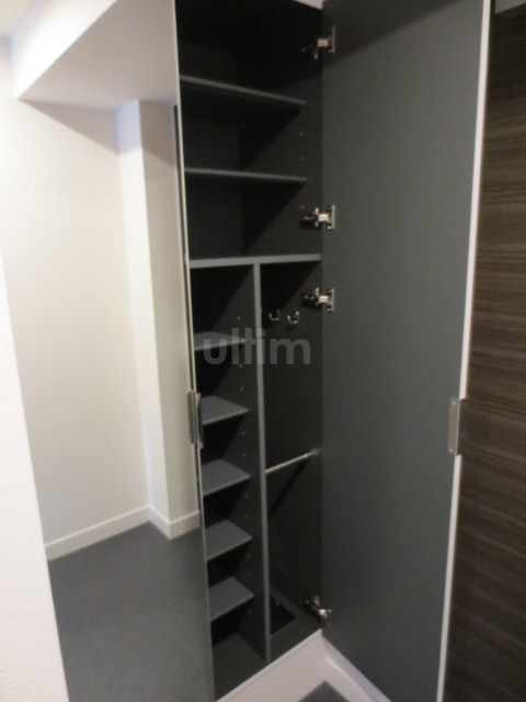 プレサンスTHE KYOTO 華苑 玄関