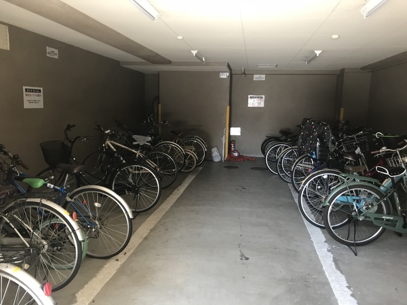 メロディハイム松原 駐車場